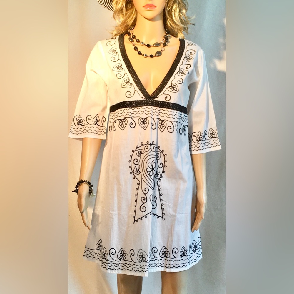 LAGACI White black deep V neck Short sleeve mini dress Empire waist Embroidery